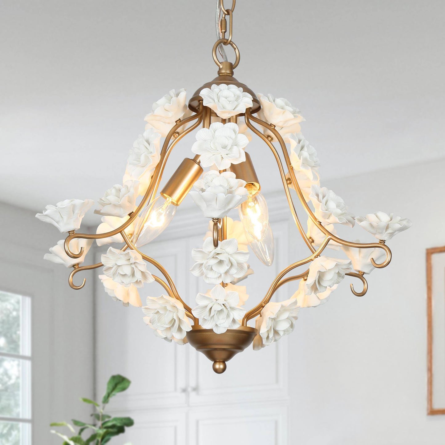 Arianiser 3-Light Small Gold Chandelier