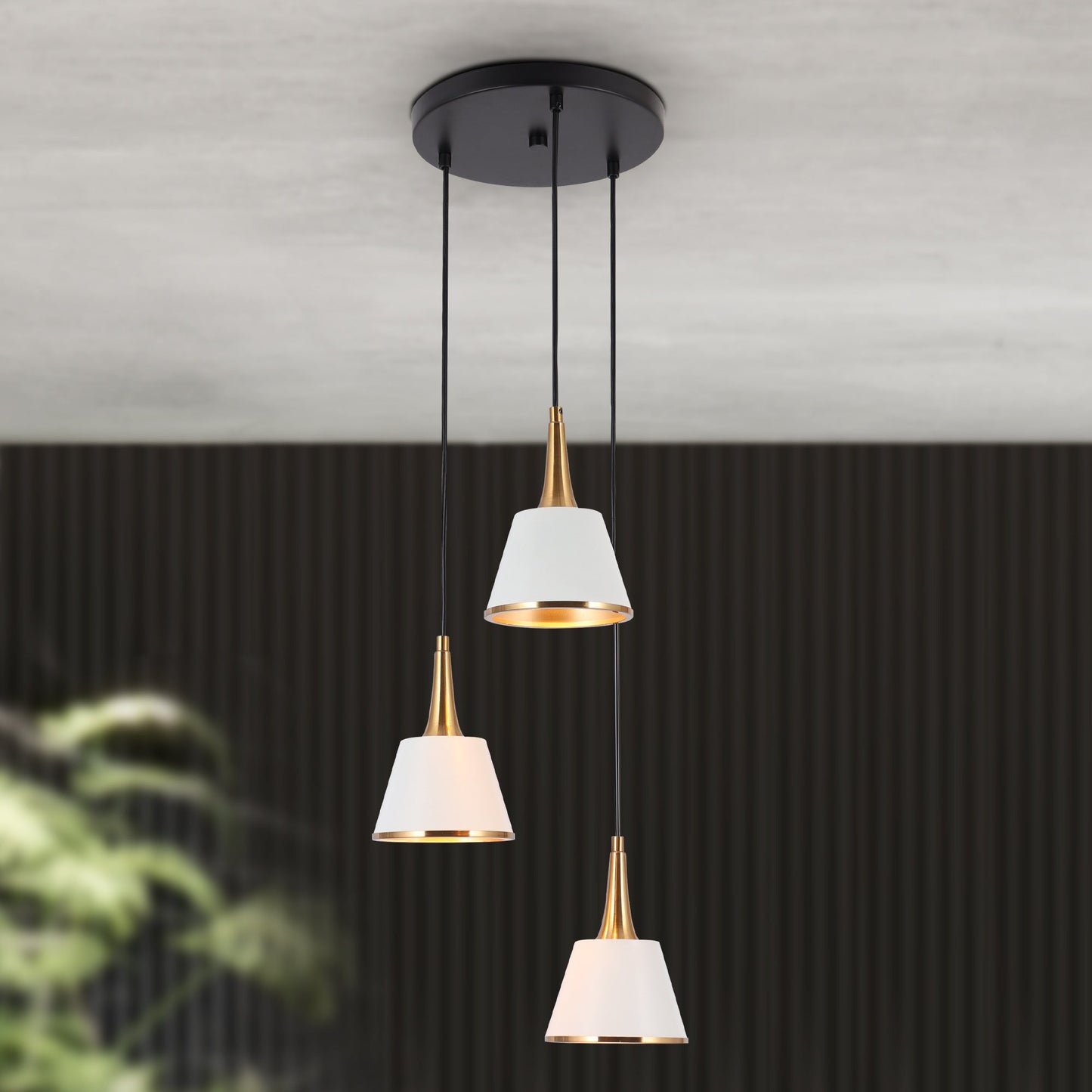 Idaikos 3-Light Small Gold Chandelier