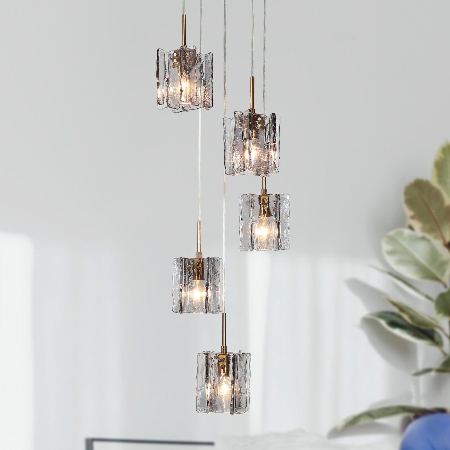 Echonalyri 5-Light Small Black Chandelier