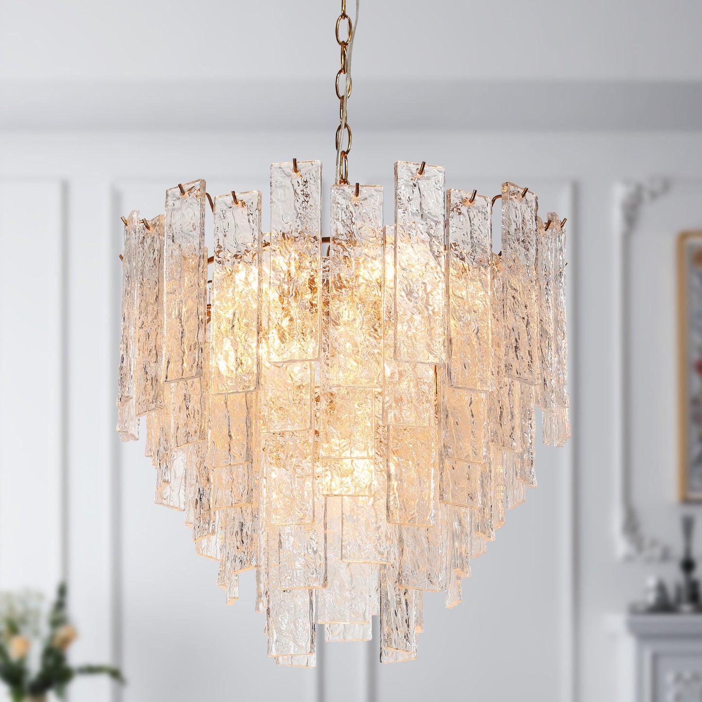 Engaveric 8-Light Small Brass Chandelier